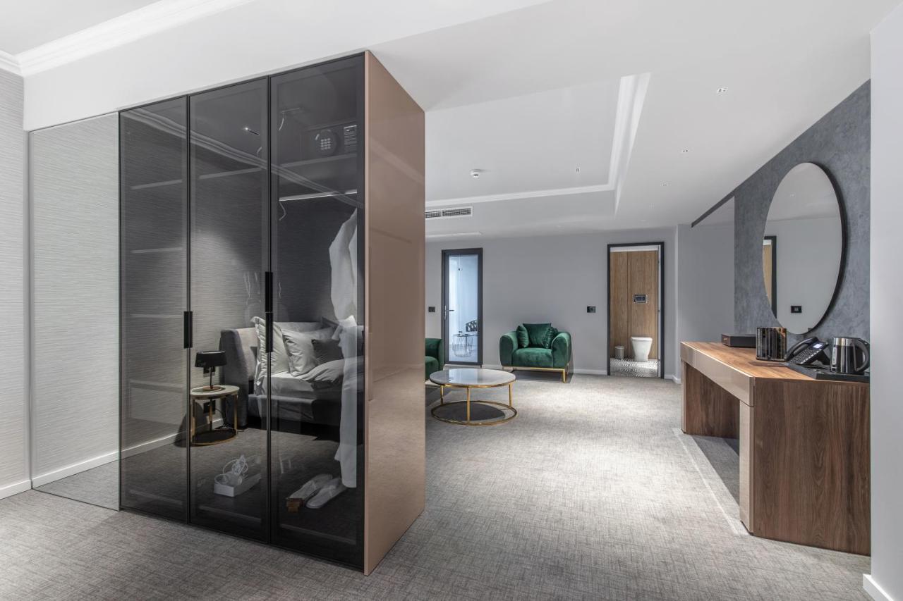 Hotel Kristal Фокшаны Экстерьер фото