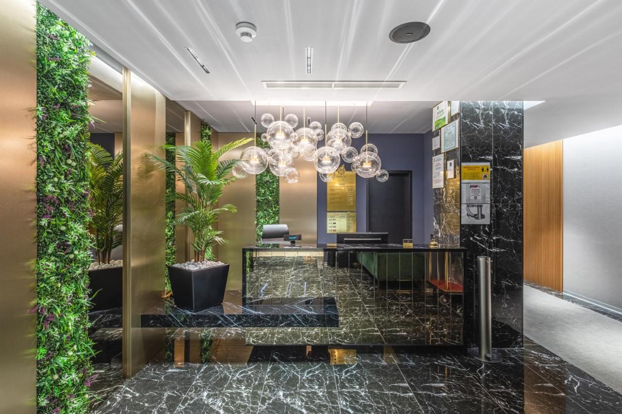 Hotel Kristal Фокшаны Экстерьер фото