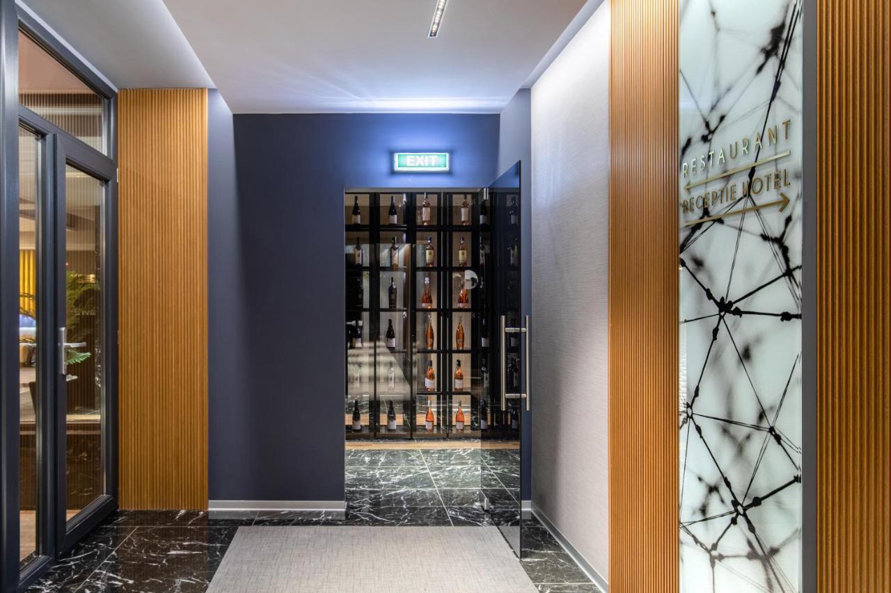 Hotel Kristal Фокшаны Экстерьер фото